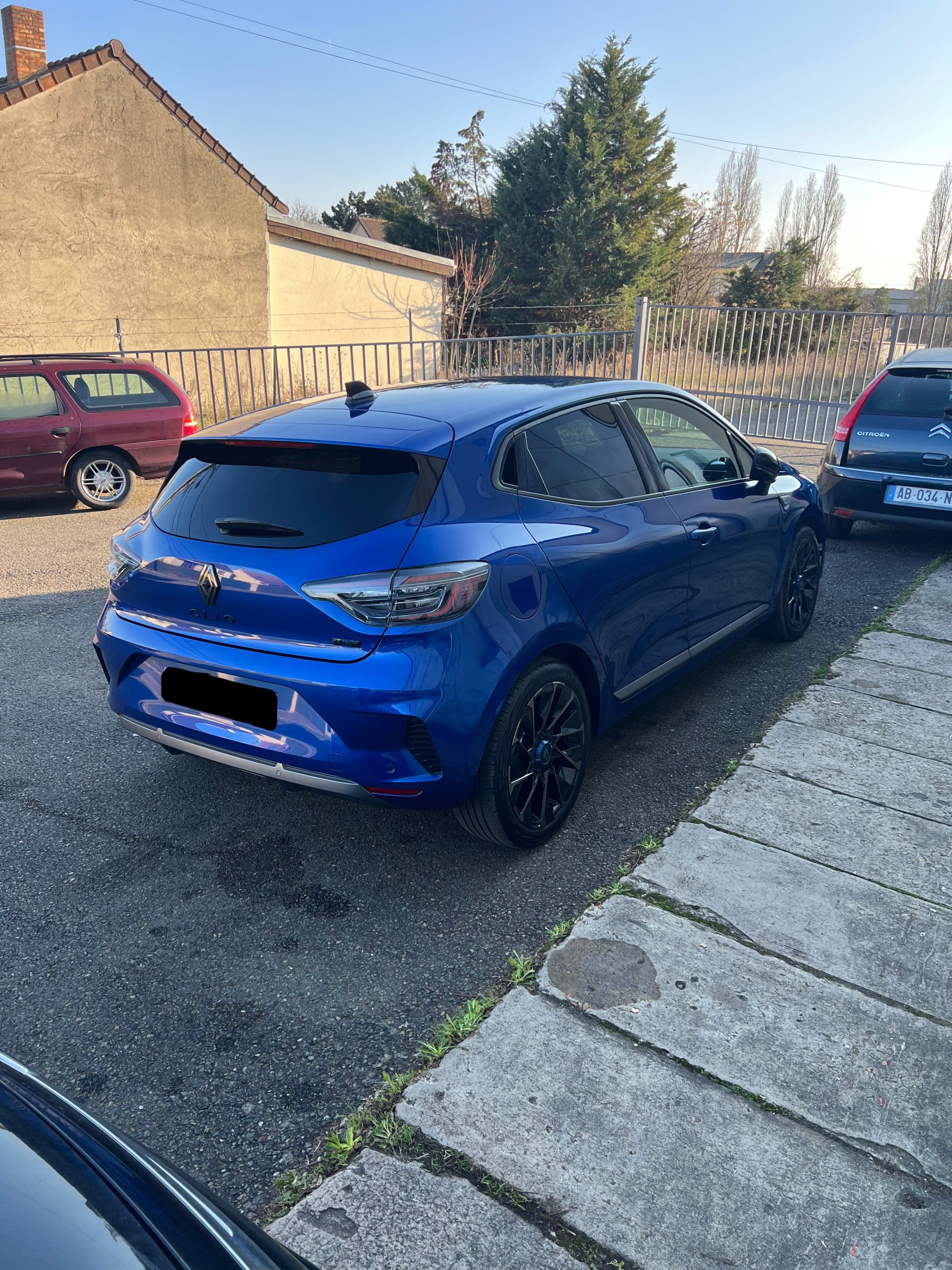 RENAULT CLIO 5 E-TECH HYBRIDE