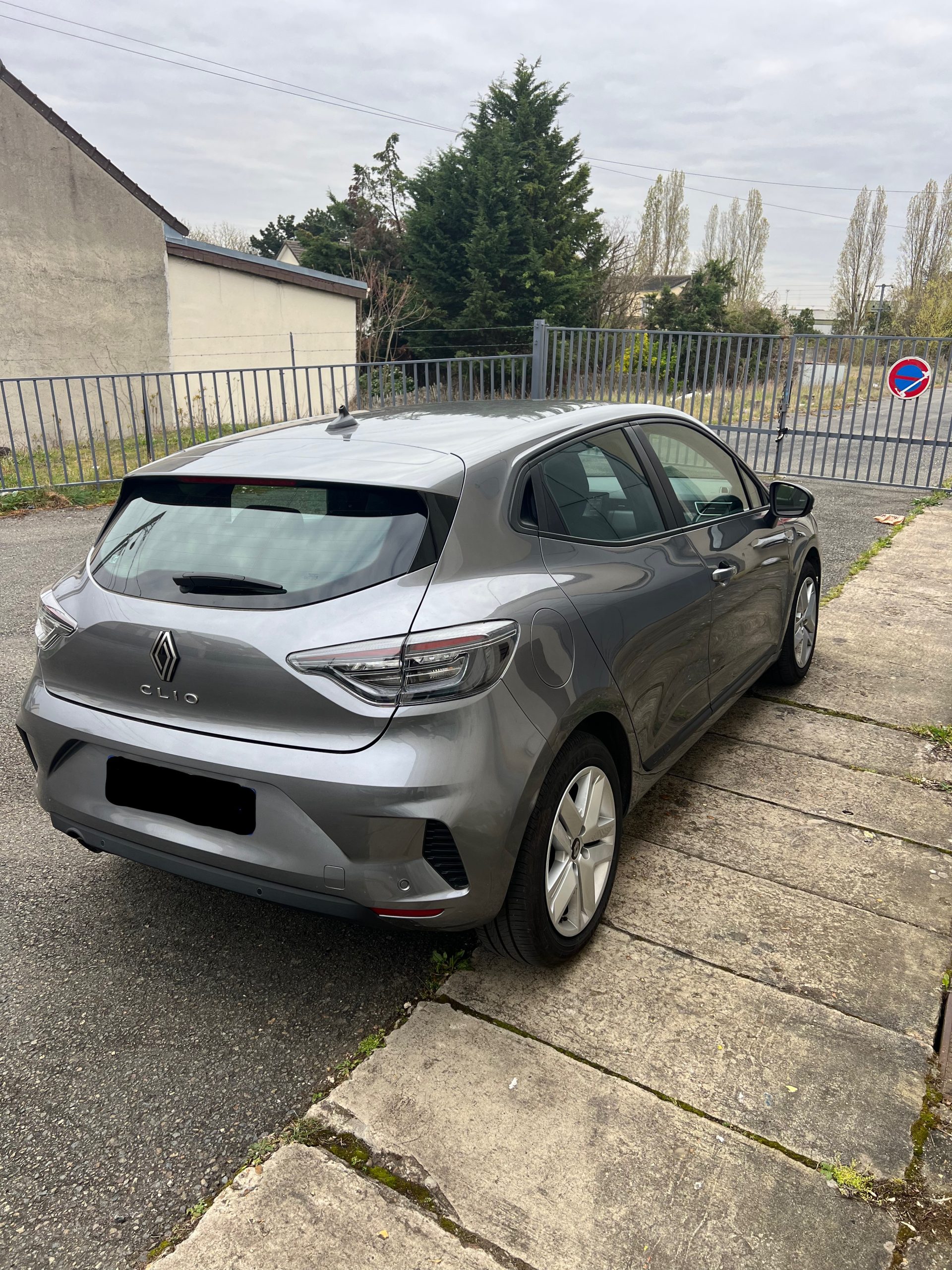 RENAULT CLIO V