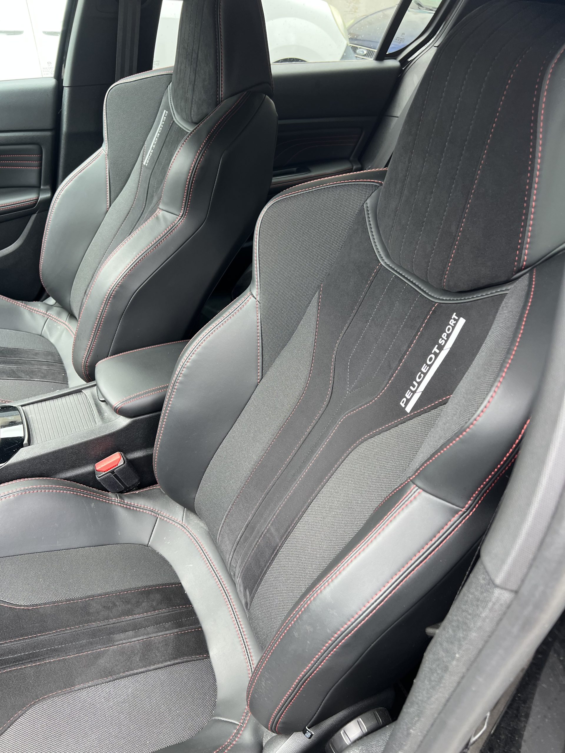 PEUGEOT 308 GTI